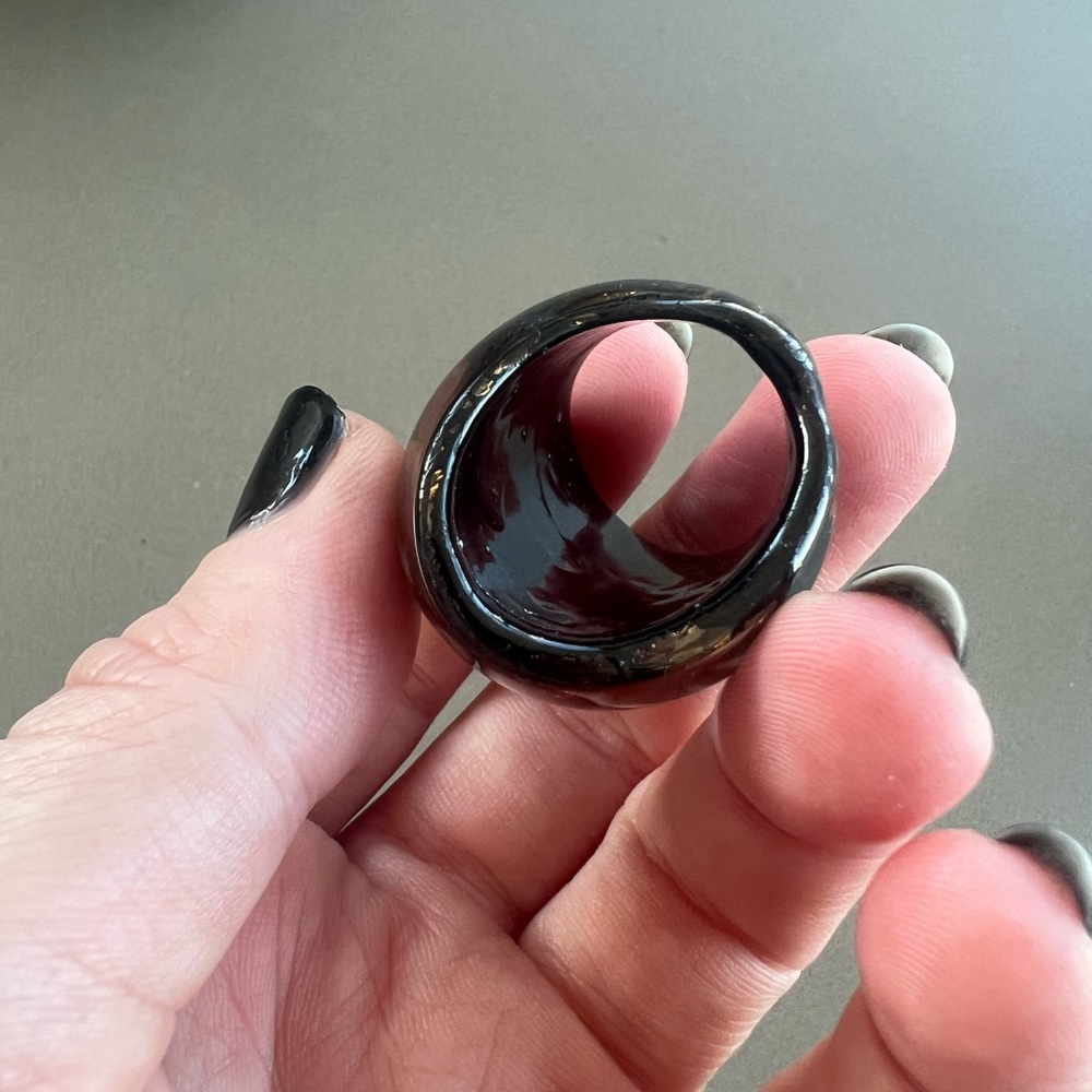 Blown Glass Ring - Picture 4 of 5